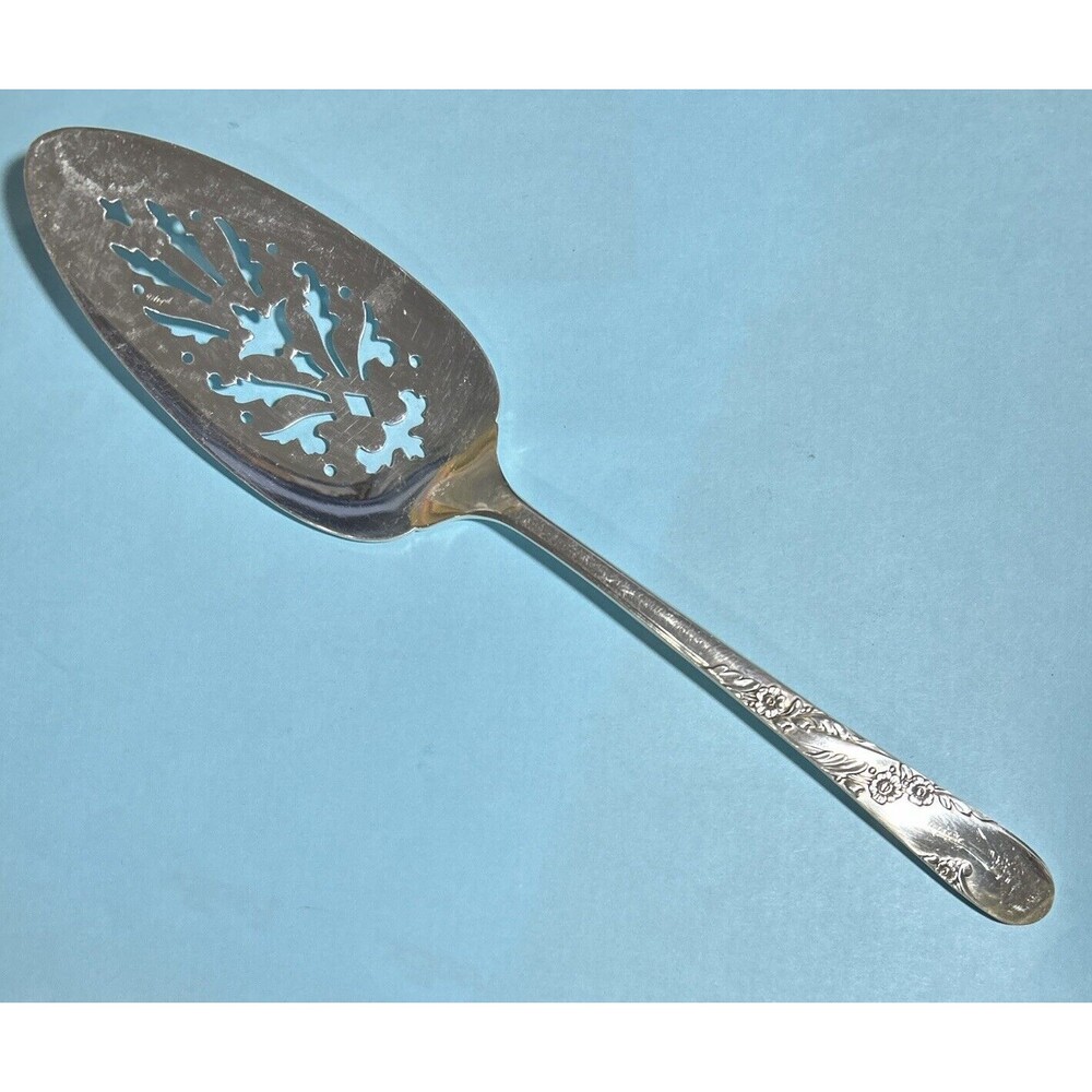 Tudor Plate Pie Cake Servers Oneida Community Silverplate Bridal Wreath 9½”